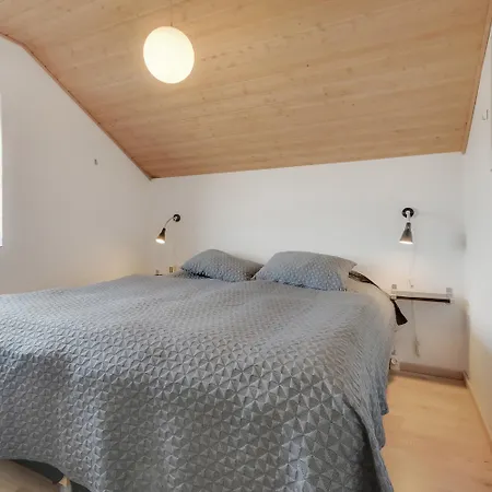 Ferienhaus Cozy House With Pool By The Sea - Sj940