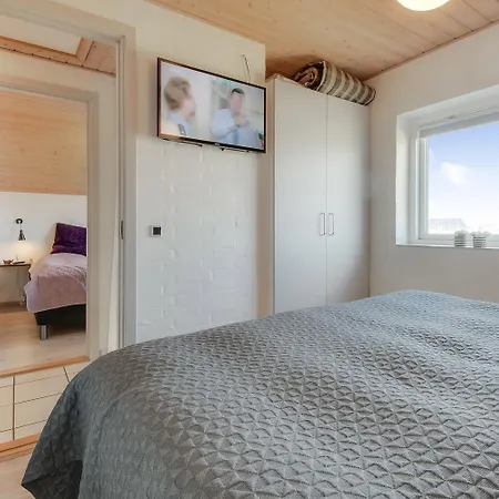 Cozy House With Pool By The Sea - Sj940 Harboør