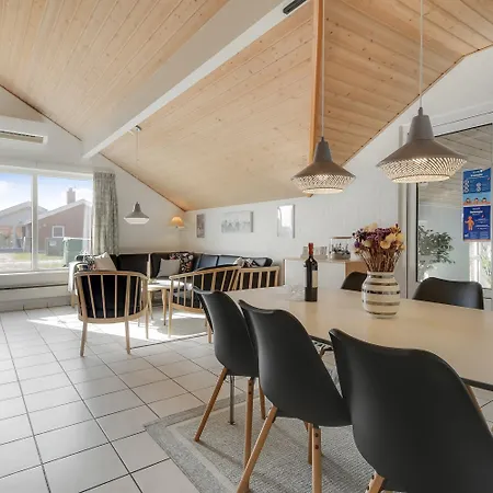 Ferienhaus Cozy House With Pool By The Sea - Sj940 Harboør