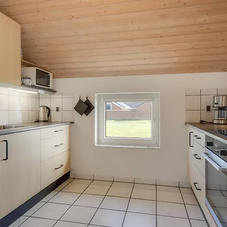 Cozy House With Pool By The Sea - Sj940 Ferienhaus *